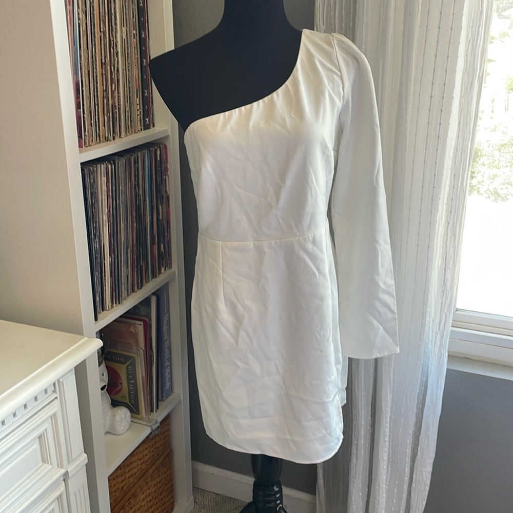 Lulu’s One Shoulder White Mini Dress, XL